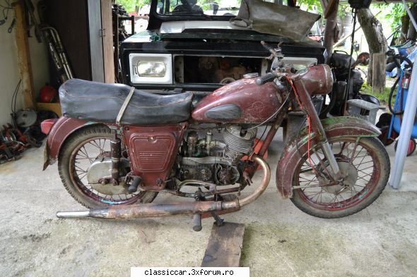 Piese pentru MOTOCICLETE - IJ 56 intreg , pentru piese sau restaurare . Este - Vanzari  piese si accesorii