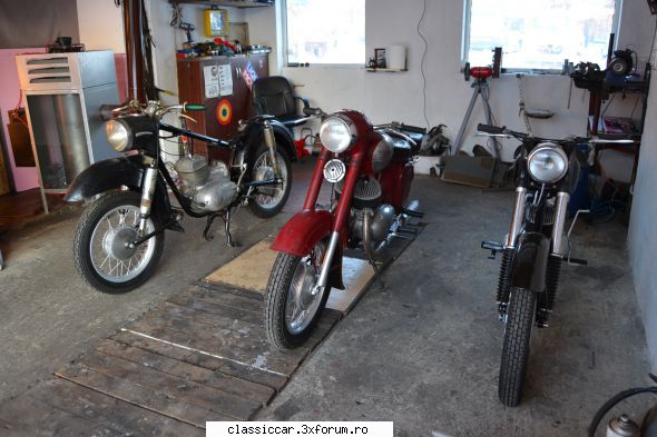 Piese pentru MOTOCICLETE - Vand Ural M63 In curs de restaurare . Fara Acte - Vanzari  piese si accesorii