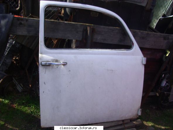 Piese pentru VW Broscuta , Kafer - Usa de dreapta --100 lei - Vanzari  piese si accesorii