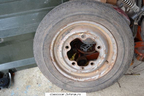 Piese pentru VW Broscuta , Kafer - roata cu anvelopa "danubiana "in stare buna - Vanzari  piese si accesorii