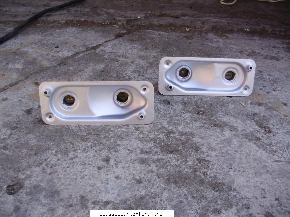 Piese rare dacia 1300 - an 1970 - S-a adaugat : - socluri metalice semnalizari - Vanzari  piese si accesorii
