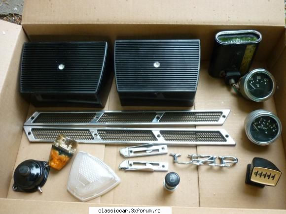 Piese rare dacia 1300 - an 1970 - Piese ramase : - pompa lichid parbriz- 20 lei - Vanzari  piese si accesorii
