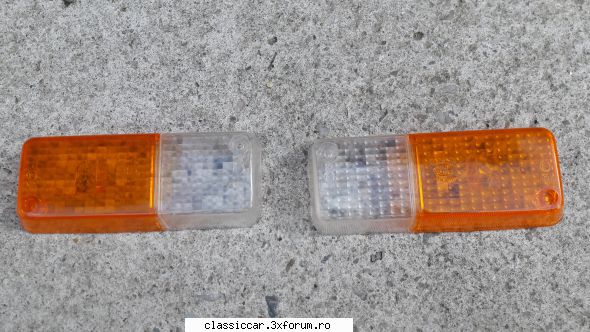 Piese rare dacia 1300 - an 1970 - Set "NOU " sticle semnalizare față - Vanzari  piese si accesorii