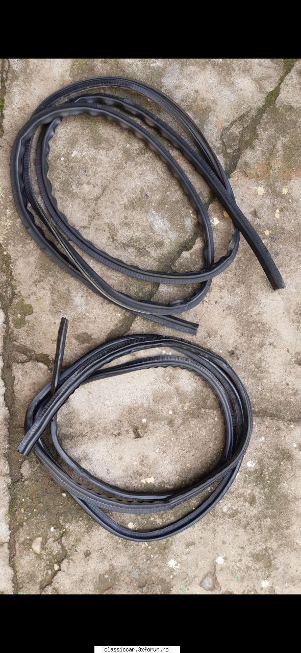 Piese rare dacia 1300 - an 1970 - Vand 2 buc.chedere model mic francez - Vanzari  piese si accesorii
