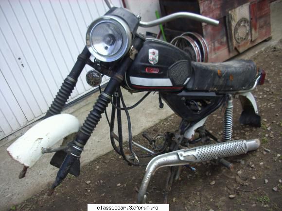 Piesele lui Tavi - Piese moto pentru : - Mz es -cz , java -carpati - Vanzari  piese si accesorii