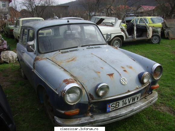 Piesele lui Tavi - Trapa de VW 1200 , si interiorul de D 1310 , s-au - Vanzari  piese si accesorii
