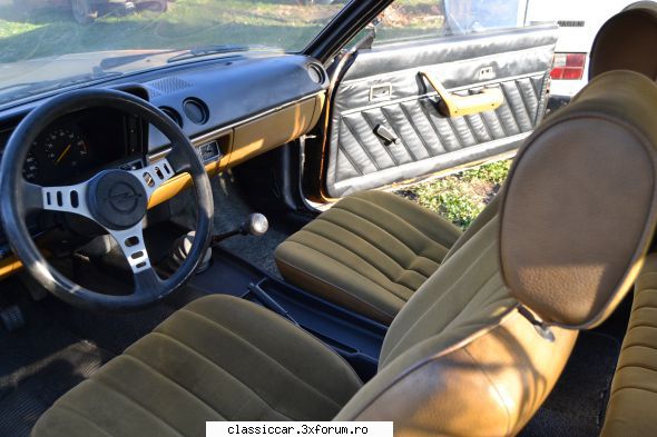 Piesele lui Tavi - Interior foate bine ingrijit - Vanzari  piese si accesorii