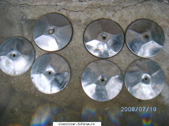 Piesele lui Tavi - Capace de roti . 30 lei / bucata - Vanzari  piese si accesorii