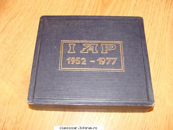 Plachete,insigne, fanioane,documente,etc - auto/moto - Intreprinderea de Autoturisme Pitesti - File de istorie