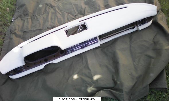 Plansa bord Mercedes W115 - pirvu - Vanzari  piese si accesorii