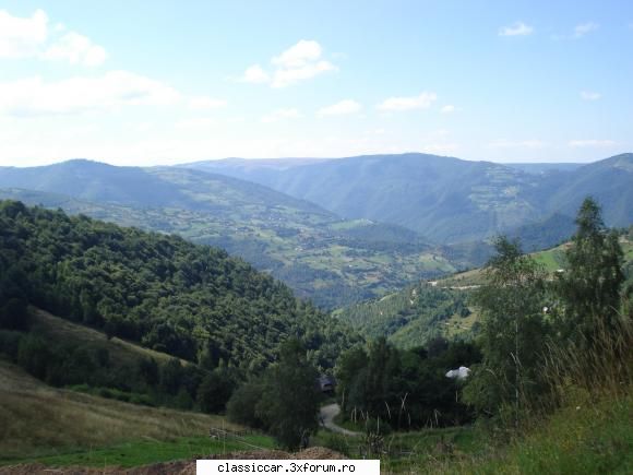 Plimbare la Muntele Rece - Vedere spre Paltinei - Drumetii prin Mioritic