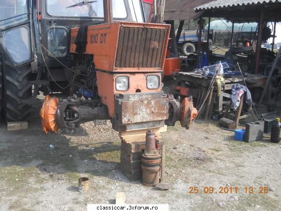 Povestea unui UTB 1010 DT - Schimbat uleiul din axa - Coltul camionagiului si tractoristului oldtimerist