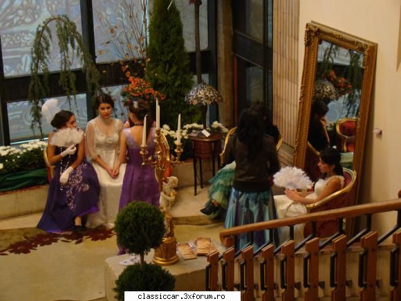 Poze de la intrarea la "Crizantema de Aur" . - vmarian - Arhiva evenimente 2009