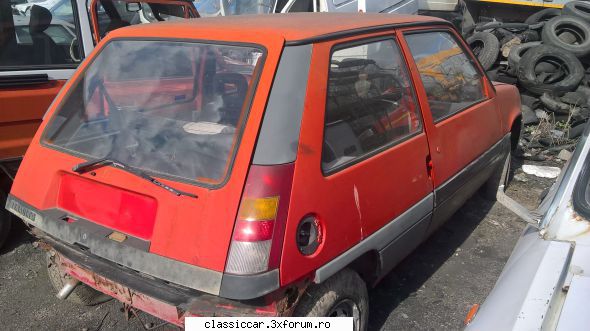 Poze din Remat Cluj-Napoca - Renaul super5 langa Aro 10 de Salvamont - Rust In Peace