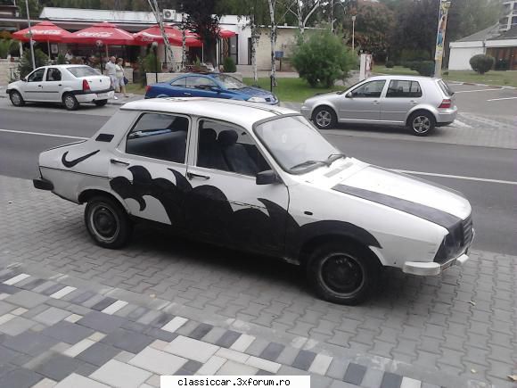 Poze... inedite! - Asta aici ii e locu' :D pacat In parcare - Coltul vesel