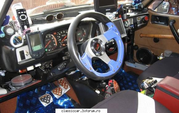 Poze... inedite! - Dacia full option ! - Coltul vesel