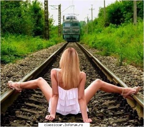 Poze... inedite! - Si va mai mirati, ca trenurile sar de pe sine - Coltul vesel