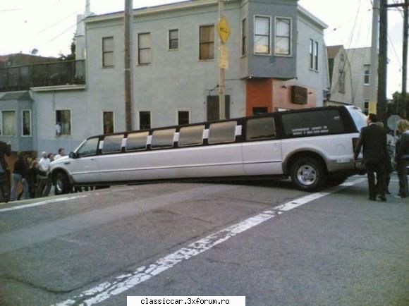 Poze... inedite! - Capcana, pentru limuzine in San Francisco - Coltul vesel