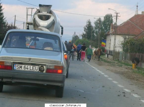Poze... inedite! - Oare ?....Da tot la noi,ca la nimeni - Coltul vesel