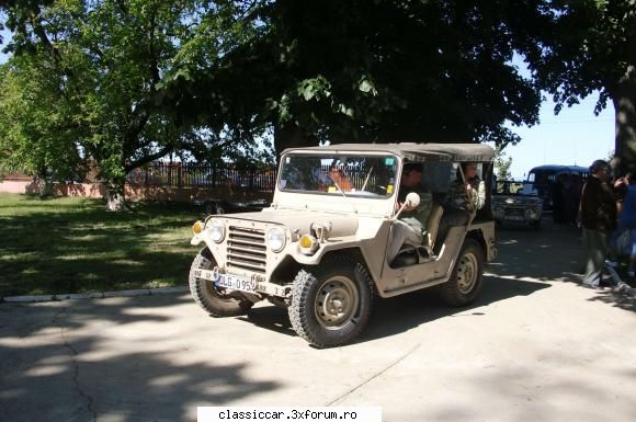 Poze si filmulete Satu Mare - 5-6 IUNIE. 2010 - Toata lumea drepti!!!! Jeep Willys - Arhiva evenimente 2010