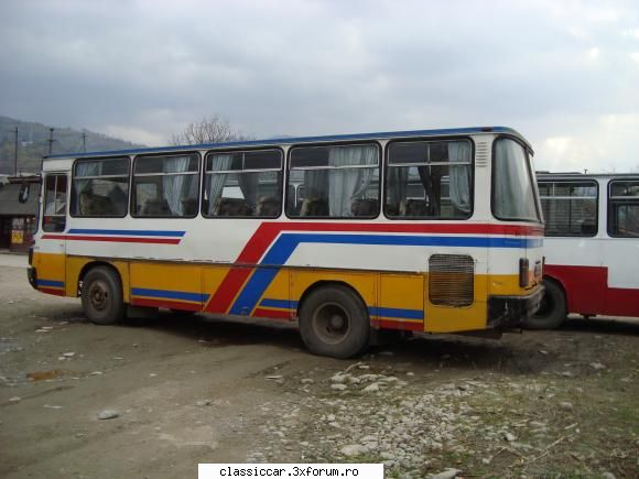 Prin Viseu, judetul MM - Inca o imagine cu Rocar-ul, din lateral - Am vazut prin Romania