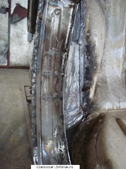 RENAULT 8 - st�lpul C dreapta - Reconditionari si Restaurari