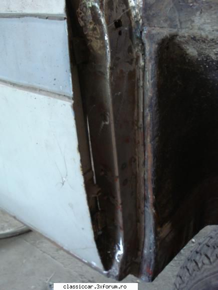 RENAULT 8 - Primul st�lp dreapta fat� a trebuit complet - Reconditionari si Restaurari