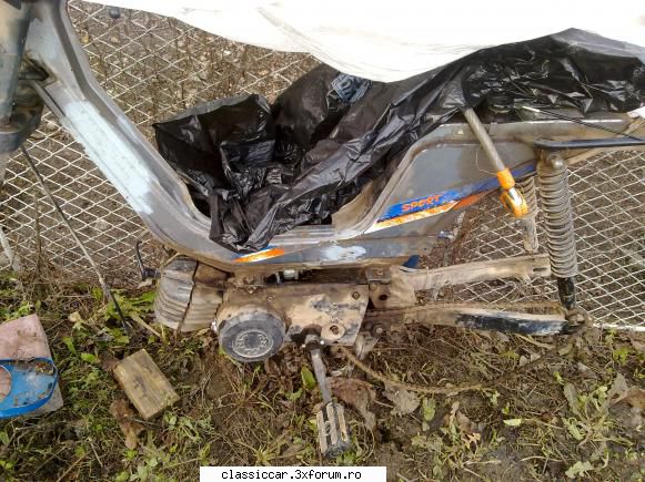 Reconditionare Derbi Variant Sport - motorul in schimb era foarte murdar si nu - Reconditionari si Restaurari