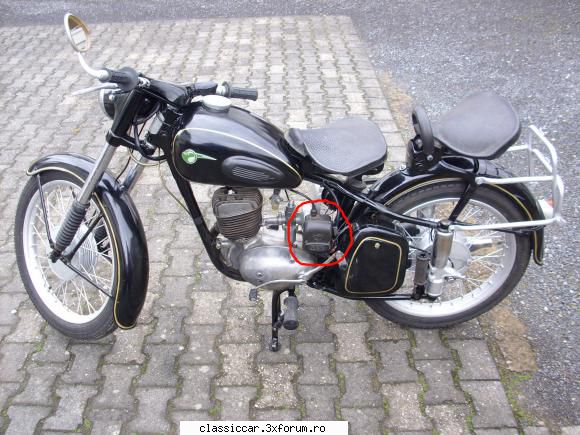 Reconditionare MZ RT 125 la Timisoara - 2. capacul cutiei de la contact, cel - Reconditionari si Restaurari