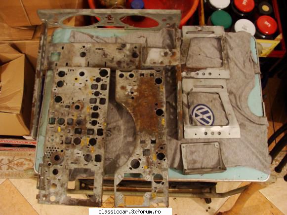 Reconditionare televizor Rubin 102 - am curatat de rugina scheletul metalic. pata aia - Discutii libere