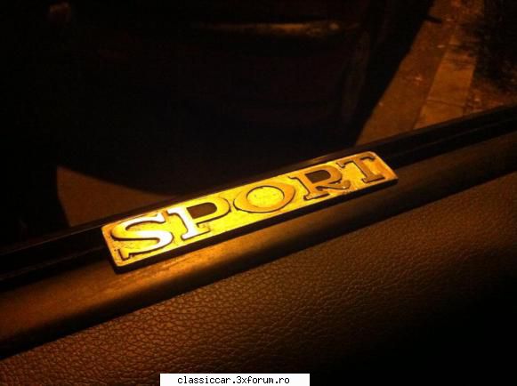 Reconditionari Embleme Autoturisme - Reconditionare in curs, emblema Dacia Sport - Coltul Tehnic
