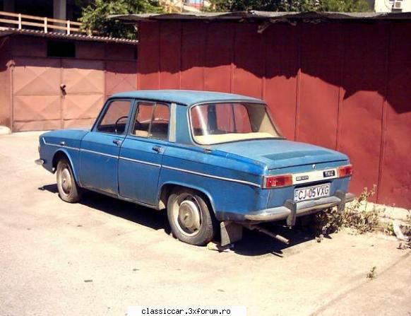 Renault 10 - Pe strada Ploiesti langa sediul firmei de - Vanatoarea de epave