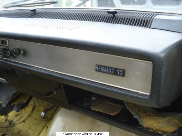 Renault 12 break - bord cu instrumente Jaeger - Prezentare masini