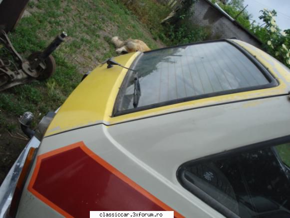 Renault 12 break - nu stiu cum de reuseau francezii c� alinieze - Prezentare masini