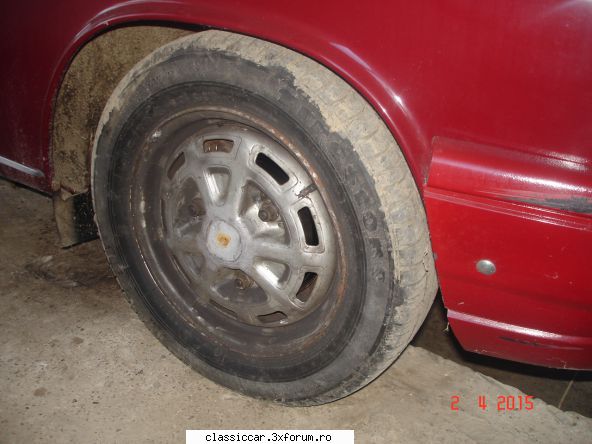 Renault 16 din 1967 - Celelalte doua roti erau de alt model si aveau si - Prezentare masini