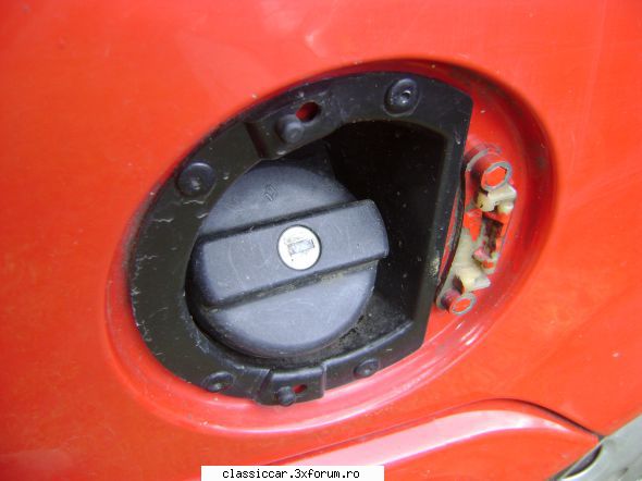 Renault - Usa de la reziervor e rupta din balama. Asta s-ar - Reconditionari si Restaurari