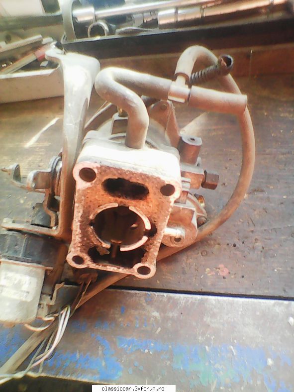 Renault - zace la mine de vreo 5 ani....poate faci din doua - Reconditionari si Restaurari