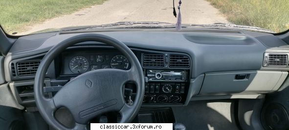 Renault 19 Bellevue - Masinuta este foarte intretinuta, are deja - Prezentare masini