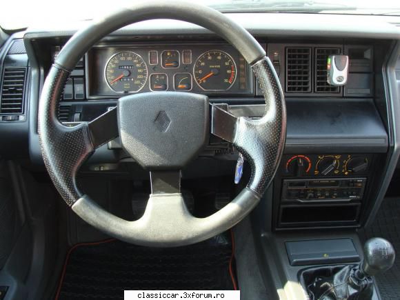 Renault 21 GTS Symphonie 1991 - o privire asupra bordului - Prezentare masini