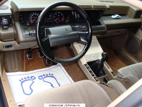 Renault 25 Turbo-DX 1990 - o privire mai de aproape asupra bordului - Prezentare masini