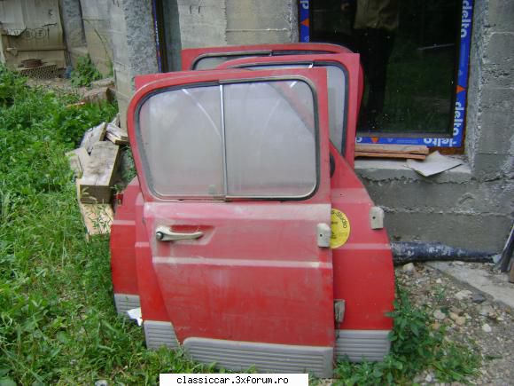 Renault 4L - 1969 - Quatrelle - Si usile de rezerva, in stare perfecta pe care le - Prezentare masini
