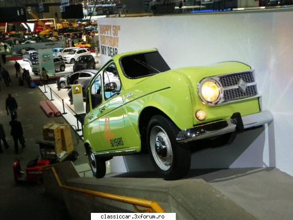Renault 4 - file de istorie - patratel - File de istorie