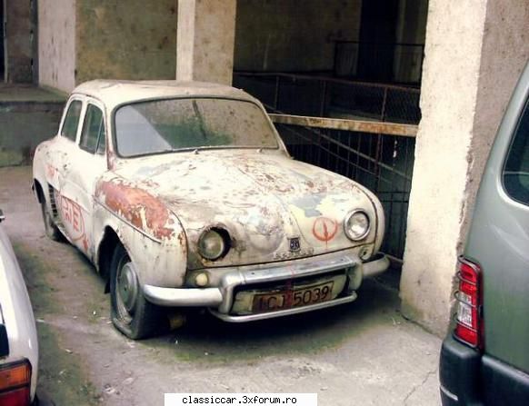 Renault Dauphine Gordini - Putin este bombardata, dar nu este ruginita tare - Rust In Peace
