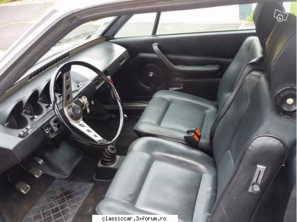 Renault R12 / R15 / R17 si versiunile lor - Bord . A fost mutat cutia de acte si grila de - File de istorie