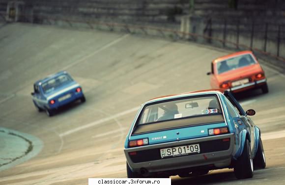 Renault R12 / R15 / R17 si versiunile lor - Un R17 foarte frumos, care a aparut in ultima - File de istorie