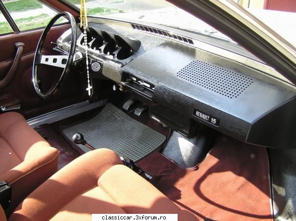 Renault R12 / R15 / R17 si versiunile lor - Intre 1974 si 1977 s-o facut un mic facelift si - File de istorie