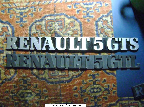 Renault Super5 1,4 Five - 1995 - Uitati! Practic aceasi emblema. Ala de sus - Reconditionari si Restaurari