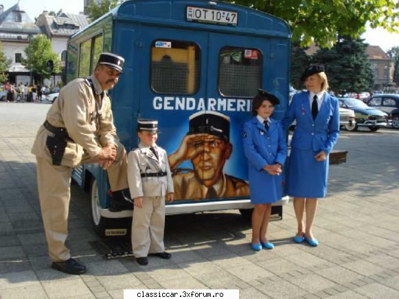 Restaurare Citroen 2 CV alb - si toat� familia de jandarmi de St.Tropez - Reconditionari si Restaurari