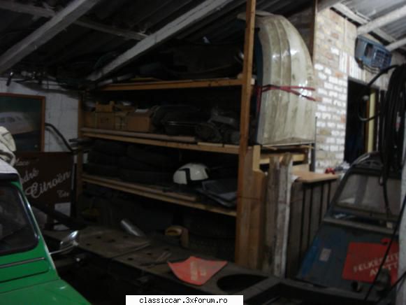 Restaurare Citroen 2 CV albastru - raftul cu bun�t�ti - Reconditionari si Restaurari