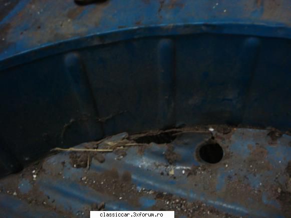 Restaurare Citroen 2 CV albastru - fundul portbagajului - Reconditionari si Restaurari